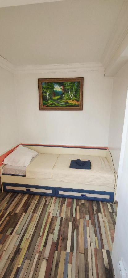 Inessa Center Budget Room Chisinau Eksteriør bilde
